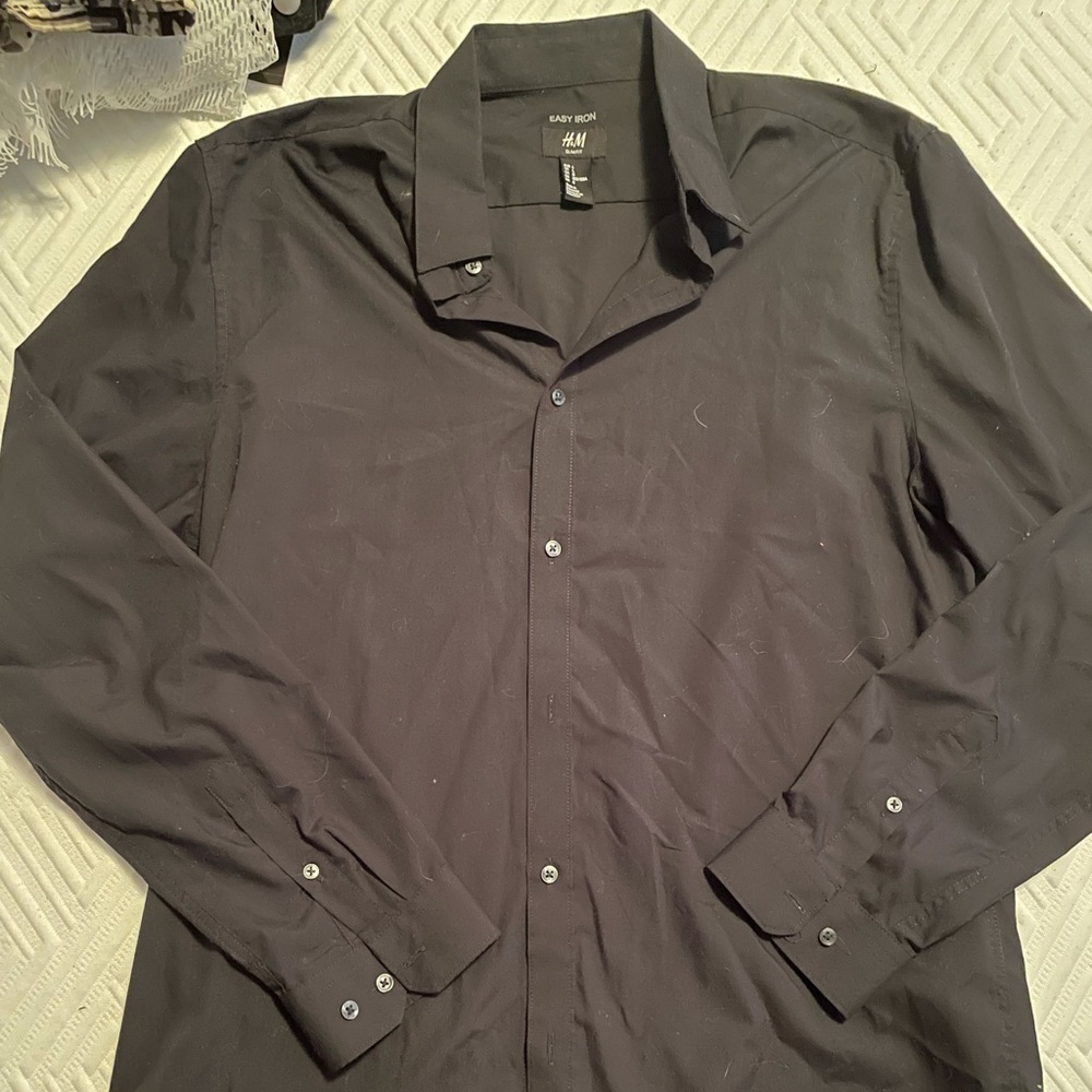 H&M Slim Fit Button Down (size L)